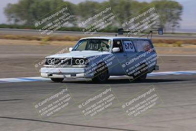 media/Oct-01-2022-24 Hours of Lemons (Sat) [[0fb1f7cfb1]]/10am (Front Straight)/